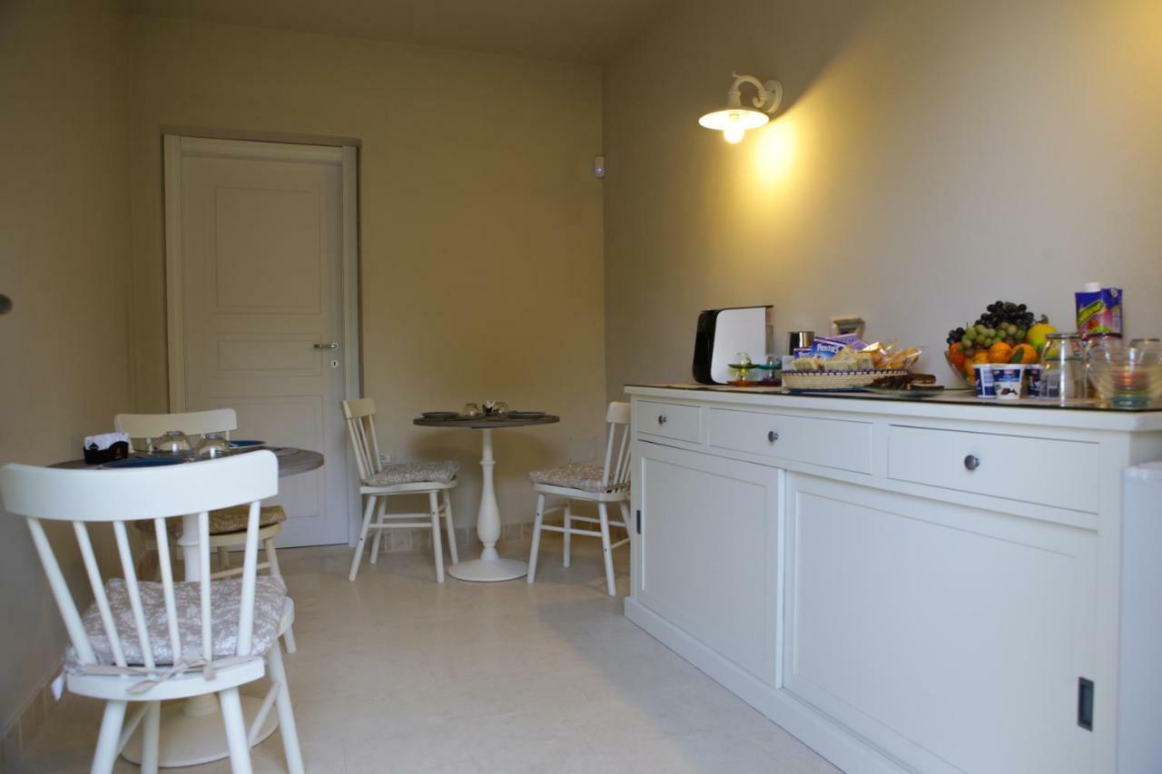 Avion B&B Elmas Екстериор снимка